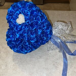 Blue Heart-Shaped Rose Bag with Pearl Heart